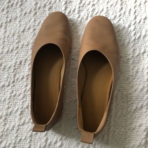 Everlane The Day Glove nude flats